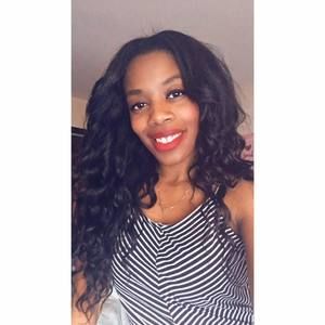 Meet your Posher, Lia